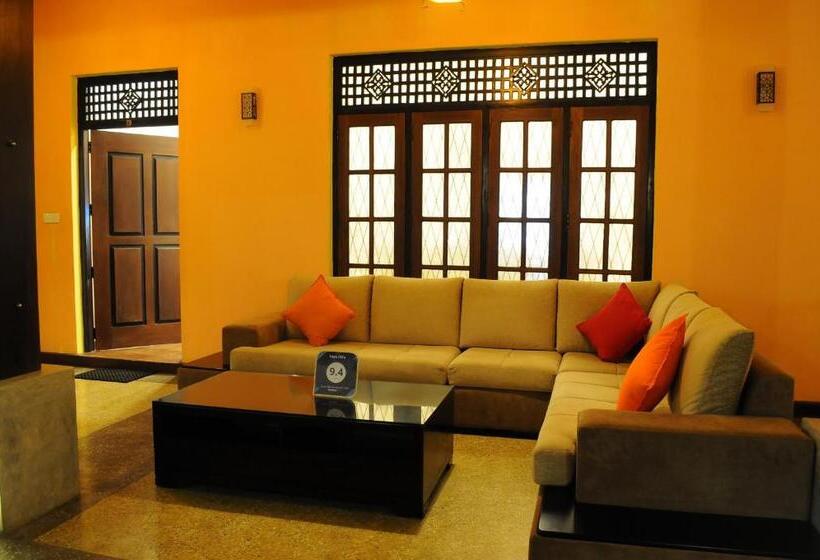 Трехместный Номер Deluxe, Adara Negombo