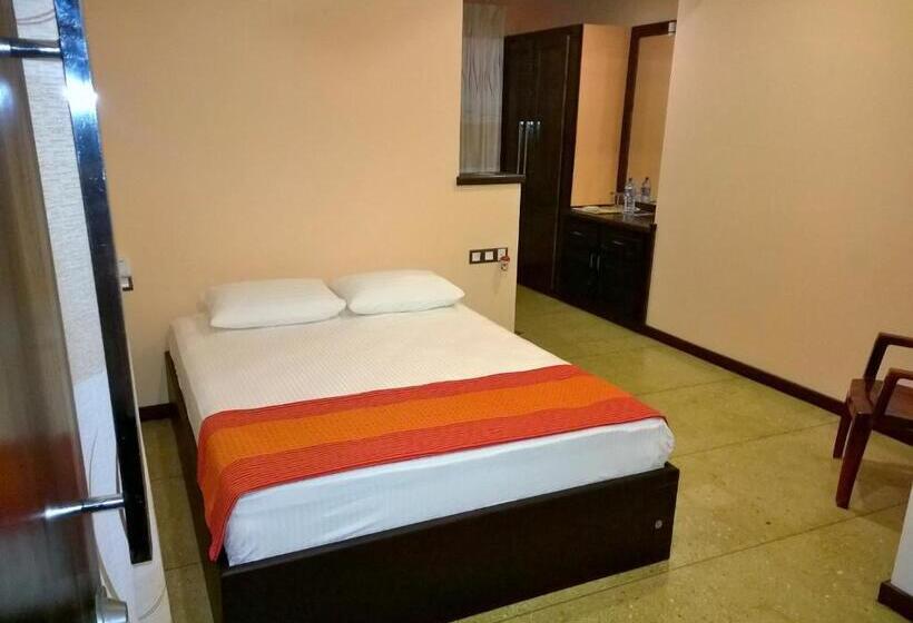 Номер Deluxe, Adara Negombo