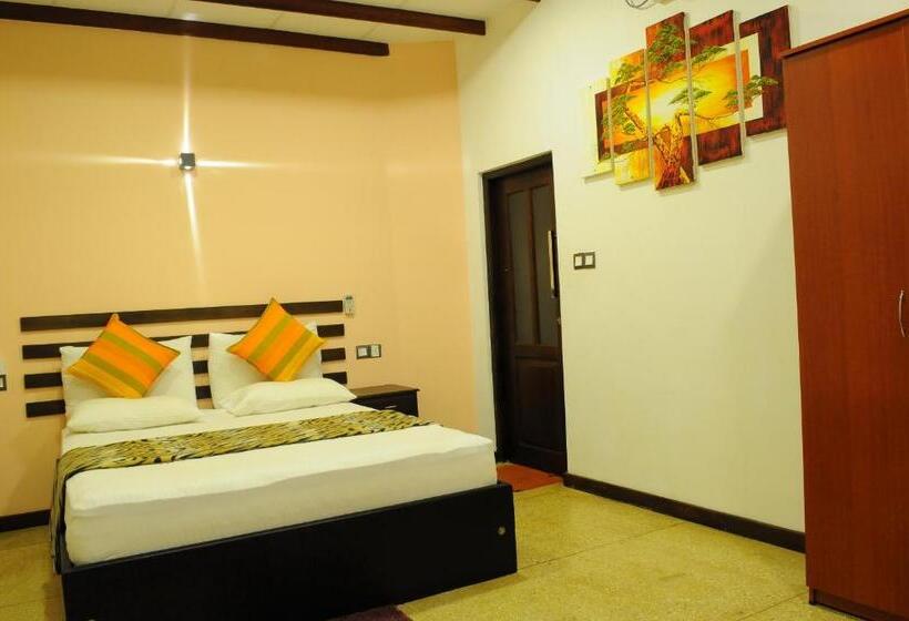 Номер Deluxe, Adara Negombo