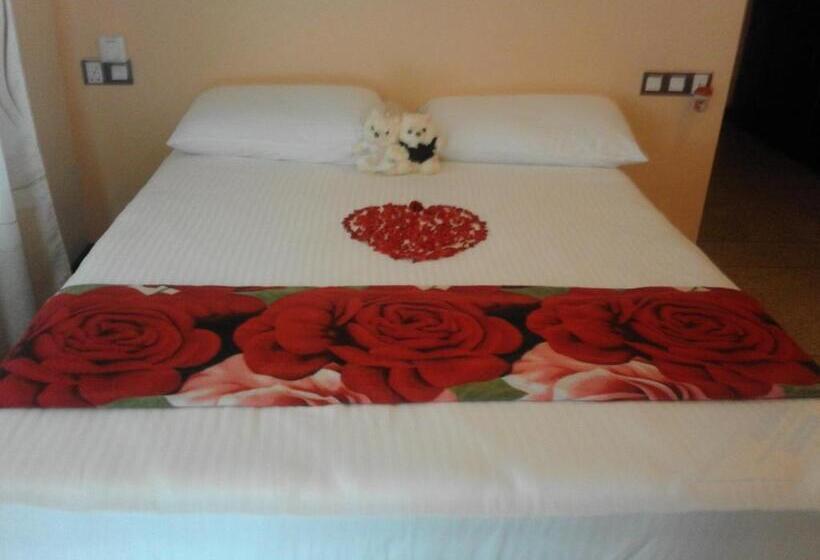 Номер Deluxe, Adara Negombo