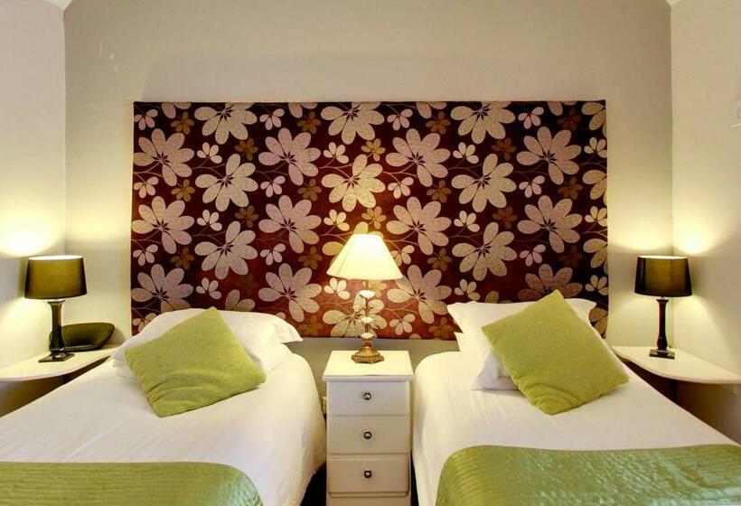 Номер Стандарт, Robin Hill House Heritage Guest House