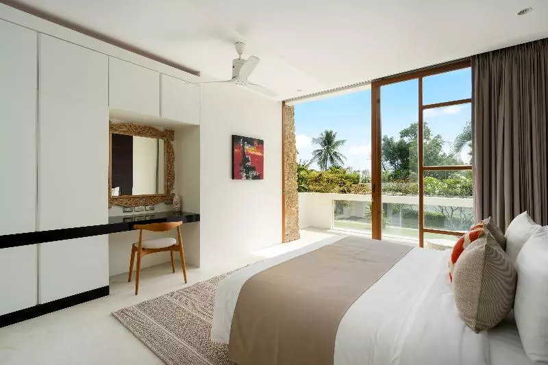 ویلای 3 خوابه, Samujana Villas