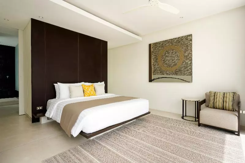 ویلای 3 خوابه, Samujana Villas