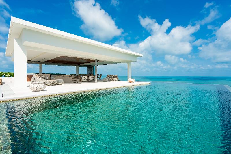 ‫فيلا غرفة نوم واحدة, Samujana Villas