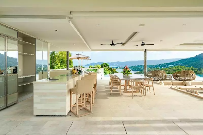 ویلای 4 خوابه, Samujana Villas