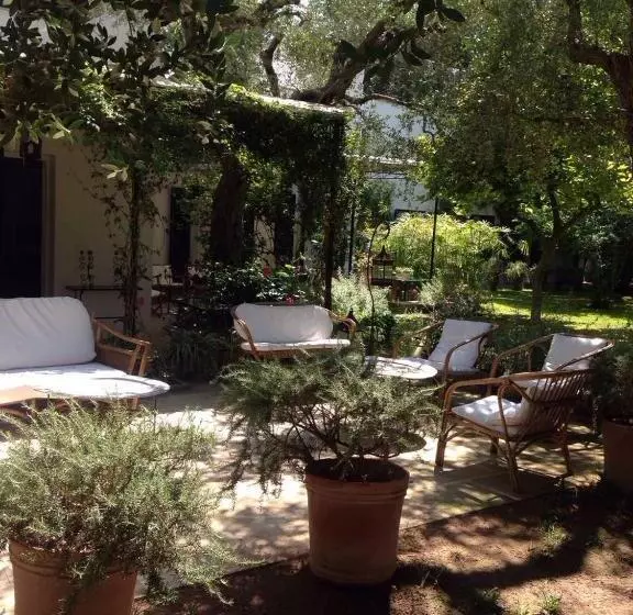 اتاق استاندارد با چشم‌انداز باغ, Tenuta Belvedere