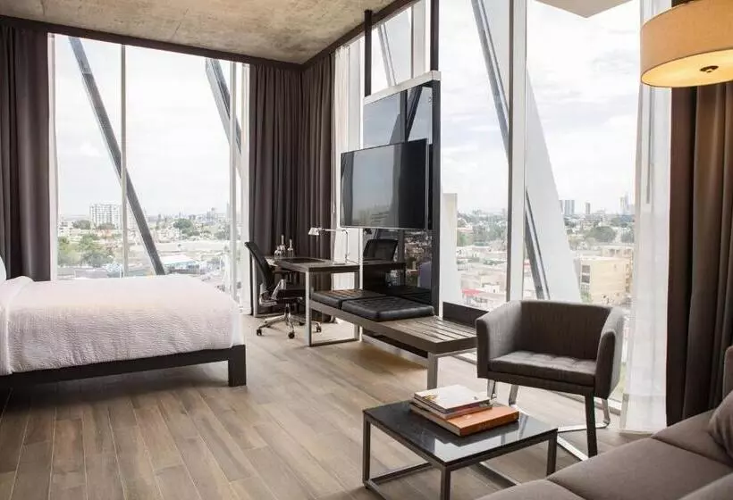 キングサイズベッドのスタンダードルーム, Ac Hotel By Marriott Guadalajara Mexico