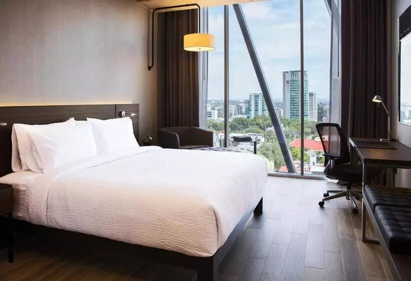 キングサイズベッドのスタンダードルーム, Ac Hotel By Marriott Guadalajara Mexico
