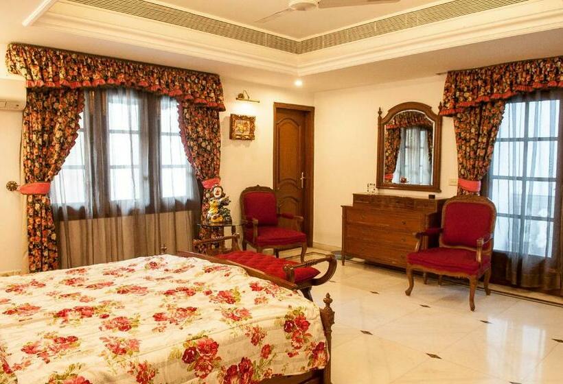 Quarto Estandar Cama King, Villa 33