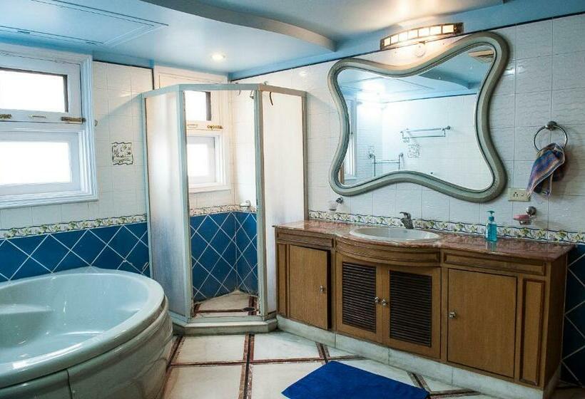 Quarto Estandar Cama King, Villa 33