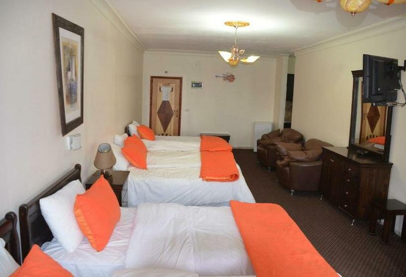 اتاق استاندارد سه نفره, Casablanca Hotel Ramallah