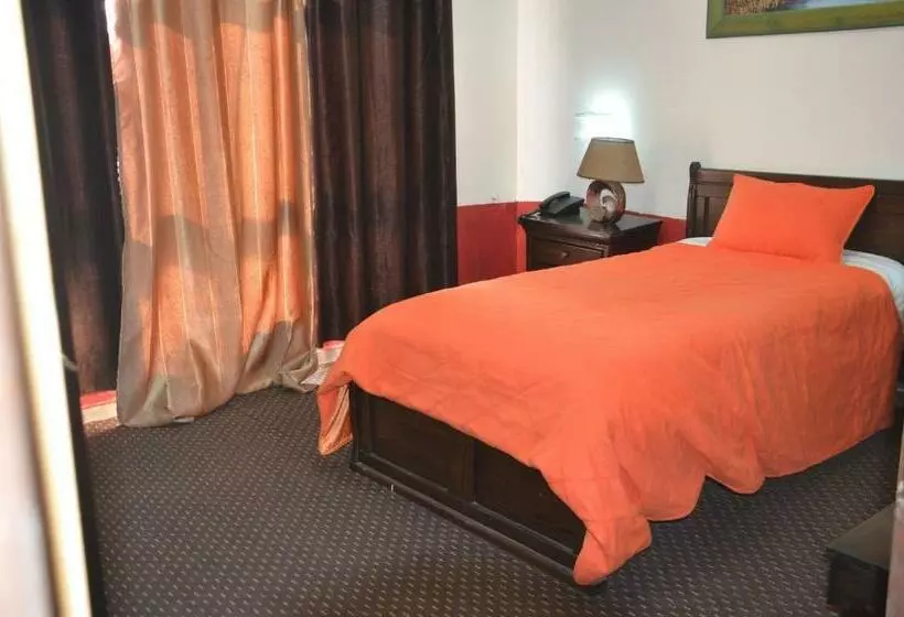 اتاق استاندارد یک نفره, Casablanca Hotel Ramallah