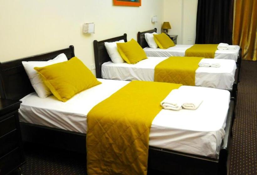 اتاق استاندارد سه نفره, Casablanca Hotel Ramallah