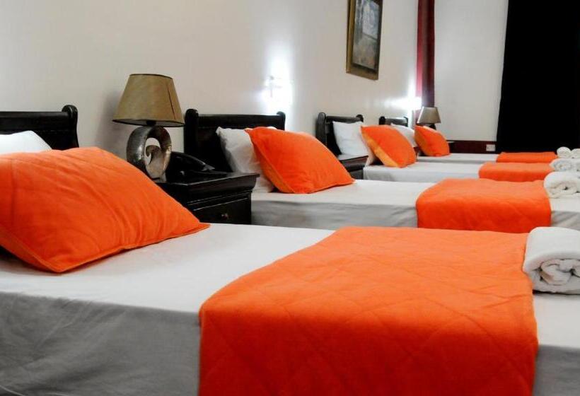 اتاق استاندارد چهار تخته, Casablanca Hotel Ramallah