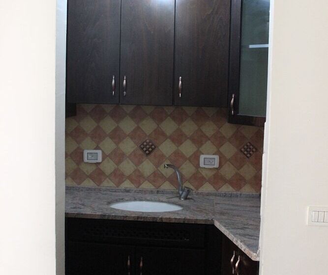 اتاق استاندارد سه نفره, Casablanca Hotel Ramallah