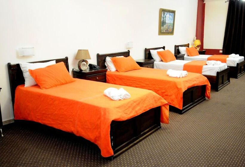 اتاق استاندارد چهار تخته, Casablanca Hotel Ramallah