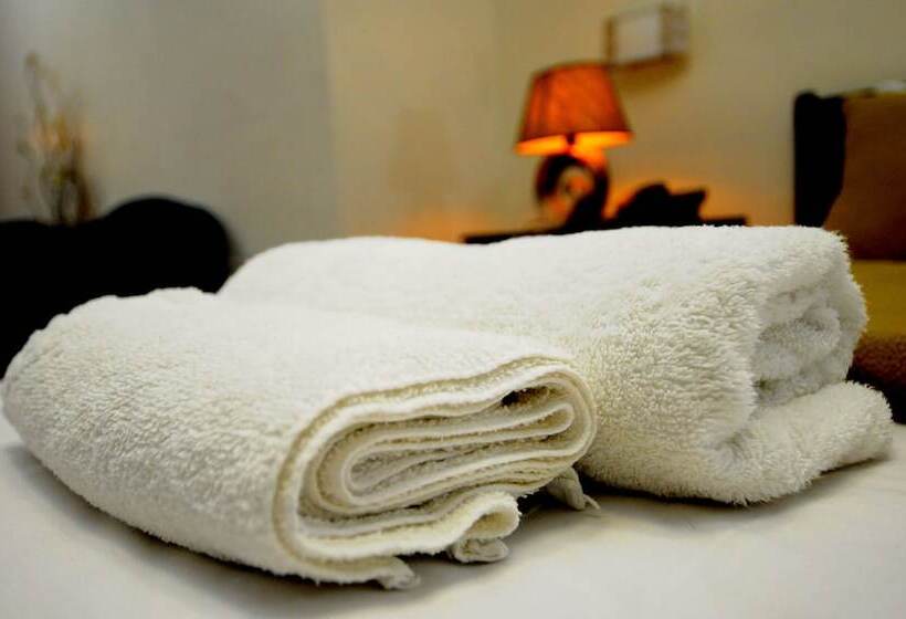 اتاق استاندارد چهار تخته, Casablanca Hotel Ramallah