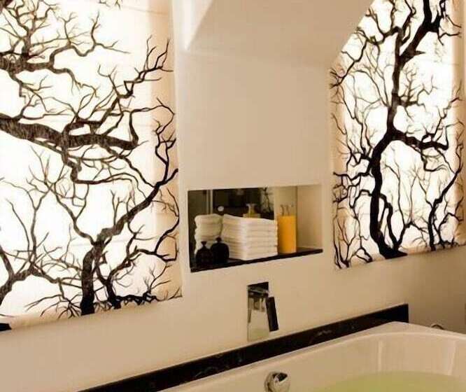 סוויטה, 33 Melville Road