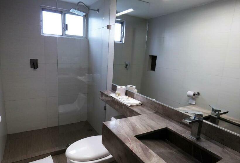 スタンダードルーム, Grand Reyes