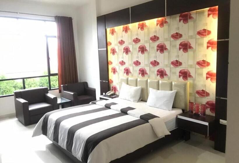 فيلا غرفة نوم واحدة, Harmony In & Karaoke