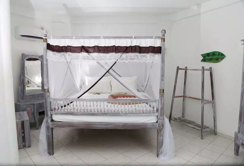 キャビン, Neptune Weligama Hostel