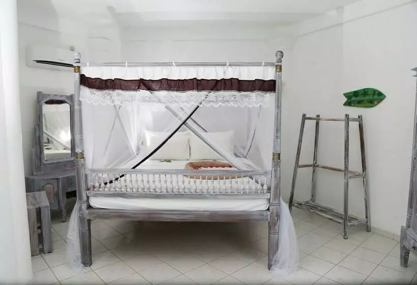 キャビン, Neptune Weligama Hostel