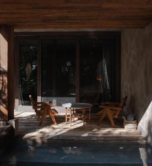 سوییت, Nomade Tulum