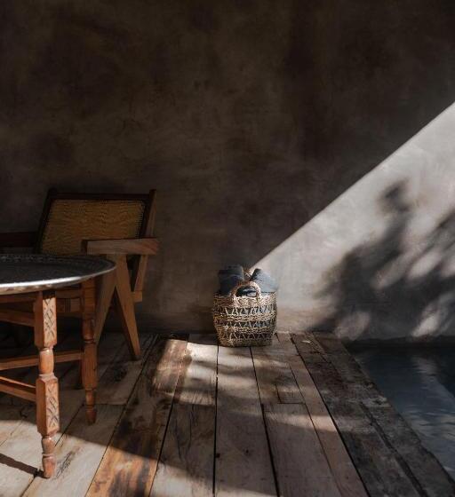 سوییت, Nomade Tulum