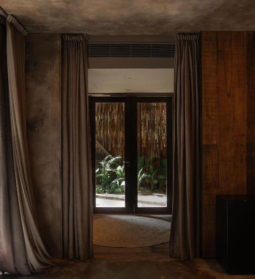 سوییت, Nomade Tulum