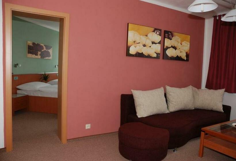 スイート, Ostrov Garni