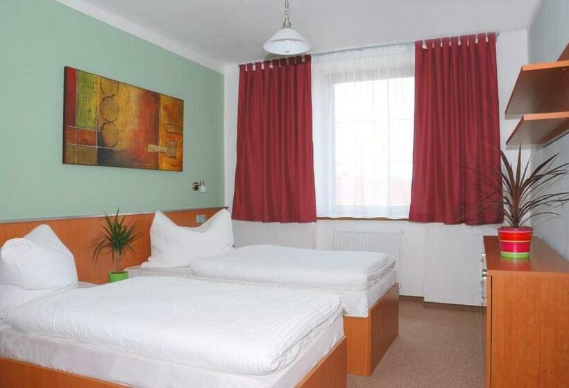 スイート, Ostrov Garni