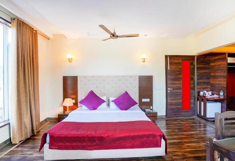 اتاق استاندارد, Redwood Resort