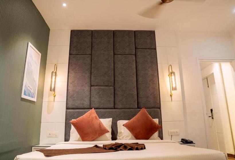 اتاق استاندارد, Redwood Resort