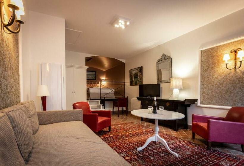 Люкс, Relais Hôtelier Douce France