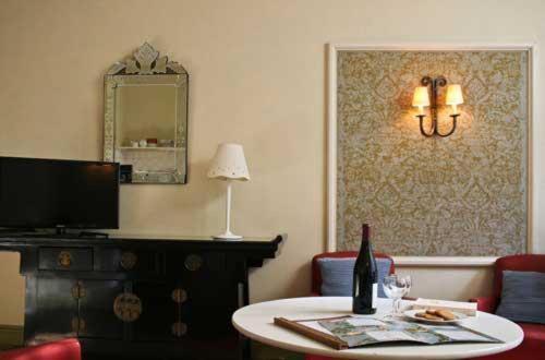 Люкс, Relais Hôtelier Douce France