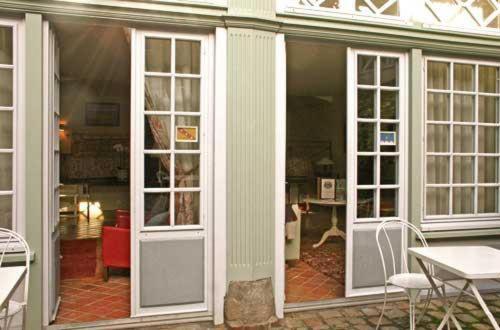 Люкс, Relais Hôtelier Douce France