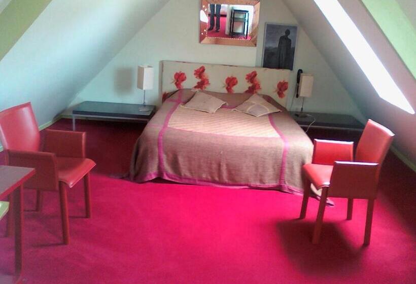 Семейные Апартаменты, Relais Hôtelier Douce France