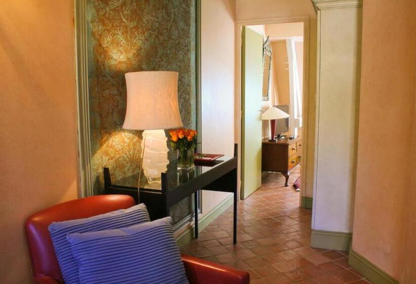 Люкс, Relais Hôtelier Douce France