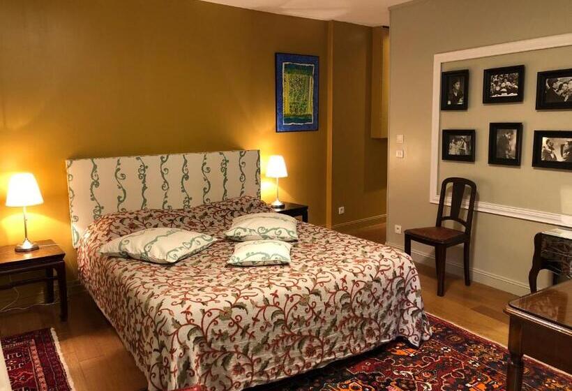 Люкс, Relais Hôtelier Douce France