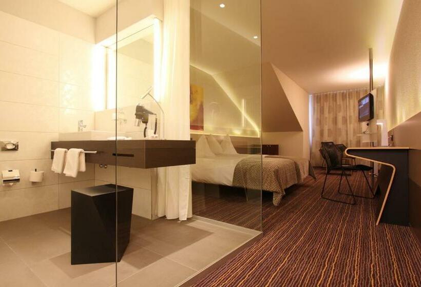 חדר קומפורט, Riverside