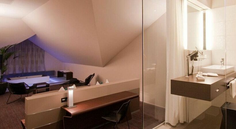 غرفة كومفورت, Riverside