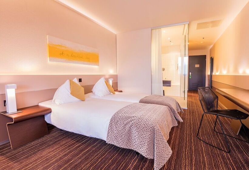 חדר קומפורט, Riverside