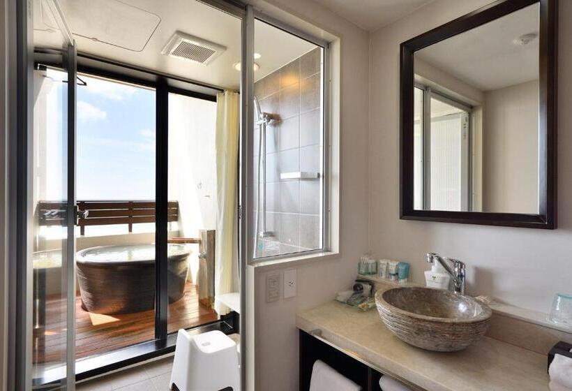 디럭스 룸 바다 전망, Senagajima Island Resort & Spa