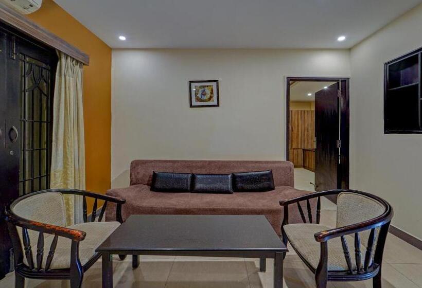 Номер Superior, Treebo Elan