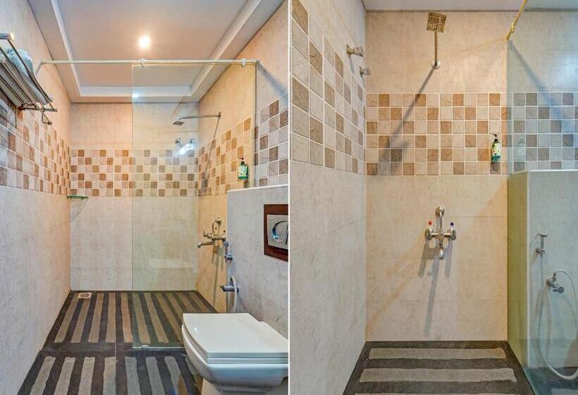 Номер Economy, Treebo Elan