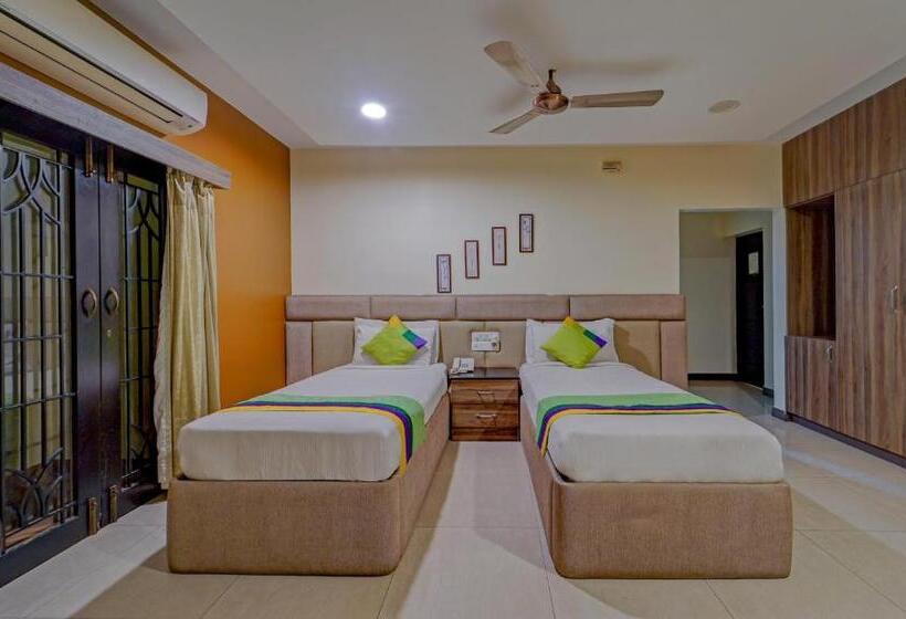 Номер Стандарт, Treebo Elan