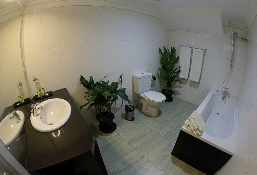 Номер Deluxe, Cafe Aroma Inn