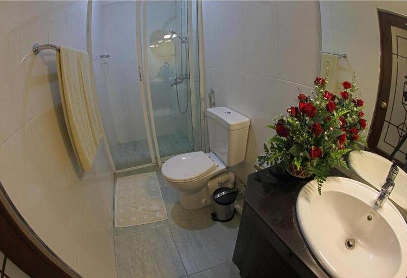 Familienzimmer, Cafe Aroma Inn