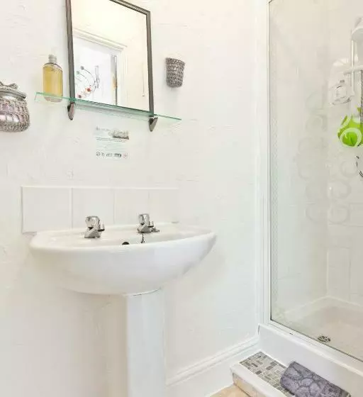 スタンダードルーム, Lyndhurst Guest House