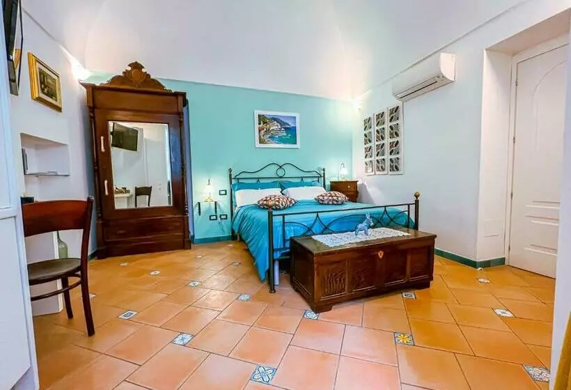 スタンダードスタジオ, Amalfi Andrea's House